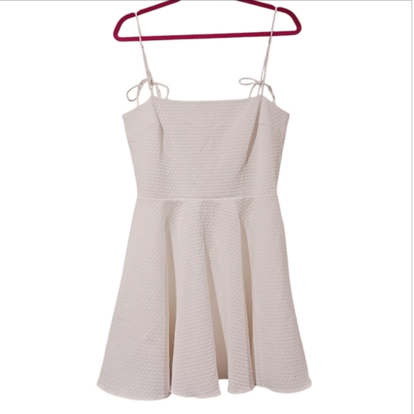 Amanda Uprichard Starlett Dress - Picture 3 of 10